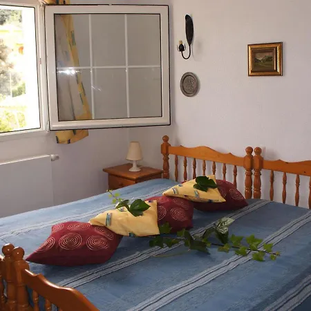 Villa Denia, 3 Dormitorios, 6 Personas - Es-262-16 *