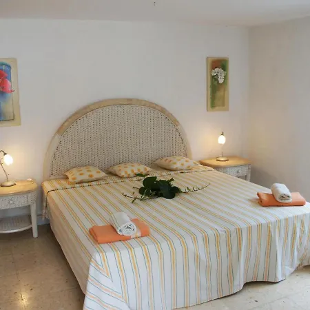 Denia, 3 Dormitorios, 6 Personas - Es-262-16 Villa *